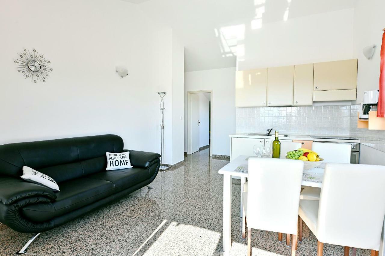 Apartman Del Mar Apartment Poreč Exterior foto